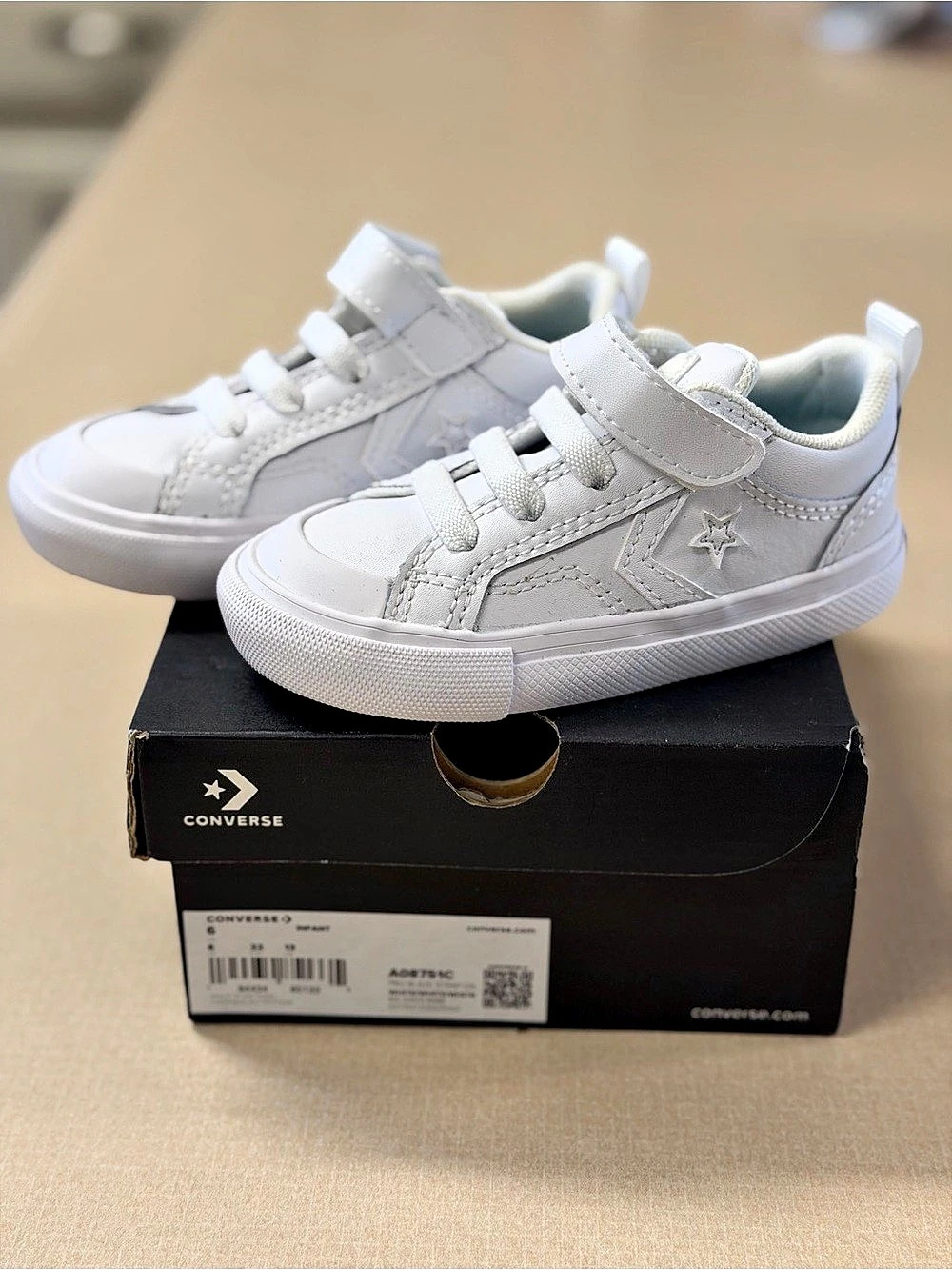 Converse Pro Blaze Strap Ox White Baby US 6 NWT